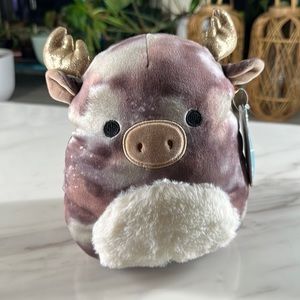 8 inch moose Squishmallow
